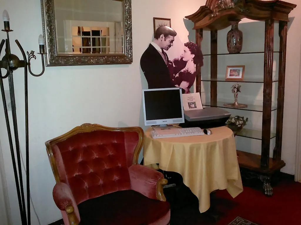 מינכן Hotel Galleria 3*,  גרמניה