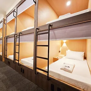 Capsule hotel Wink At Perak Road